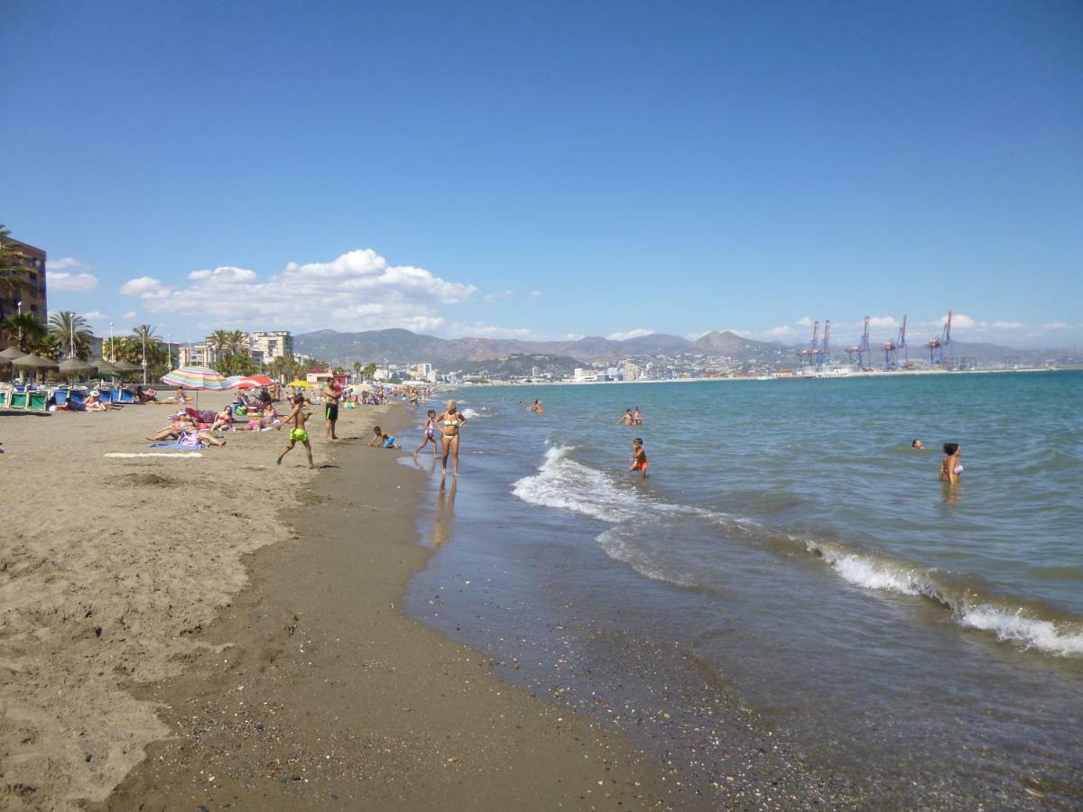 On The Beach! Frente Al Paseo Maritimo, Parking Y Piscina Malaga Zewnętrze zdjęcie